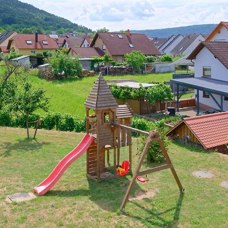 Main-Vinotel Weingut Helmstetter Buergstadt Bagian luar foto