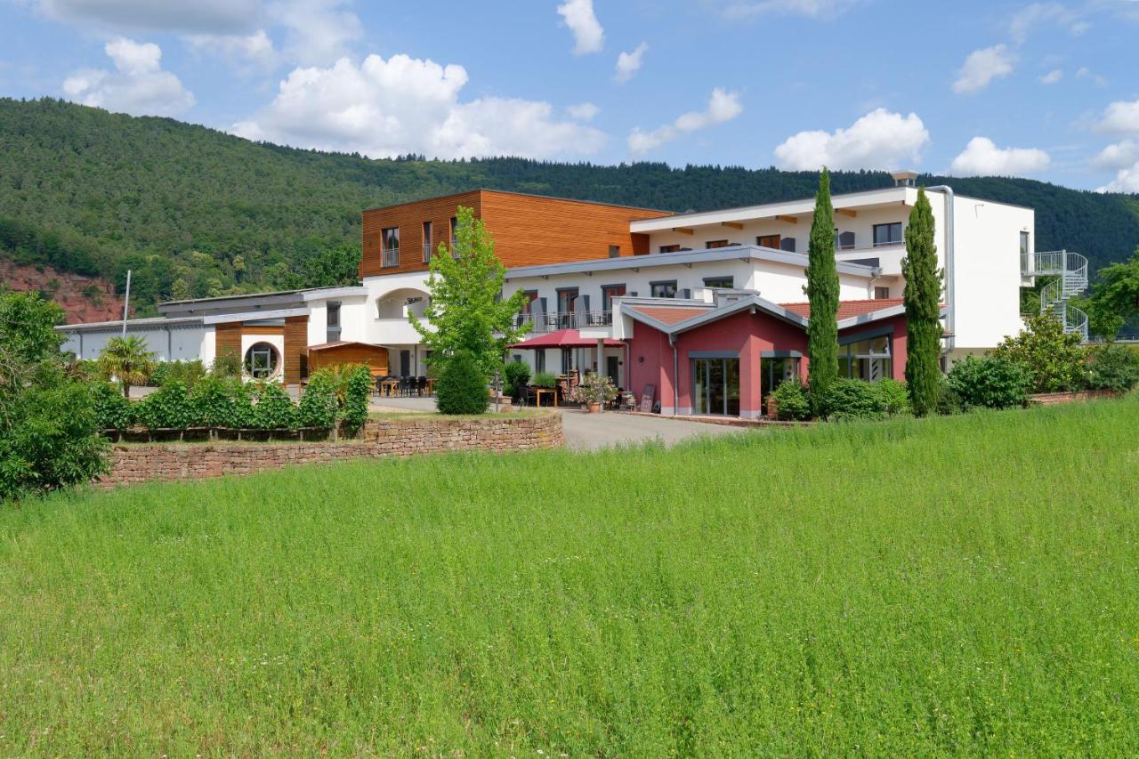 Main-Vinotel Weingut Helmstetter Buergstadt Bagian luar foto