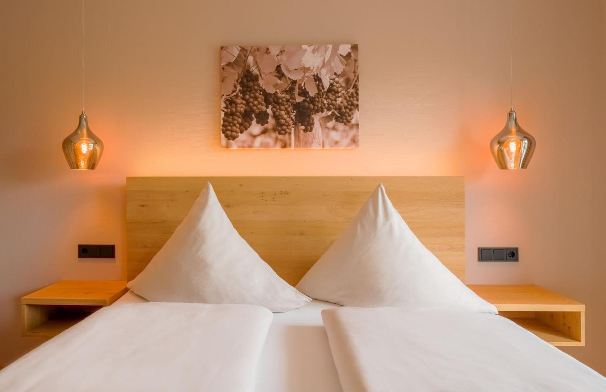 Main-Vinotel Weingut Helmstetter Buergstadt Bagian luar foto